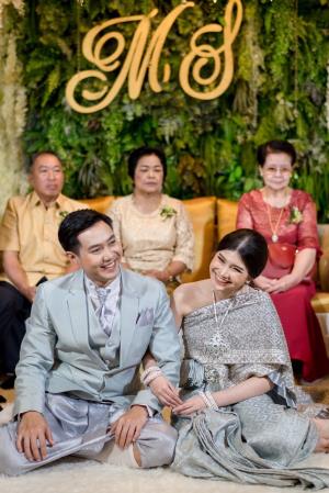 ชุดไทยเจ้าสาว ชุดไทยจักรพรรดิ์ เช่าที่แบมบี้ เวดดิ้ง ห้วยขวาง